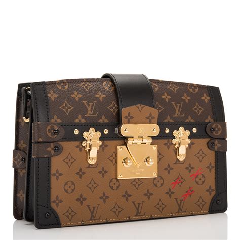 lv trunk clutch